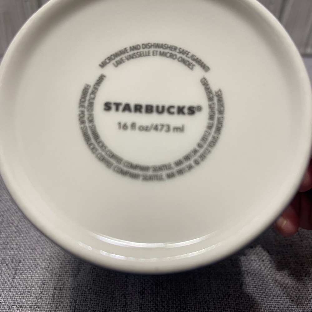 Starbucks Chicago Mug - Cream and Blue - Picture 5 of 8